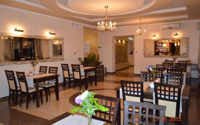 Zajazd Złota Podkowa