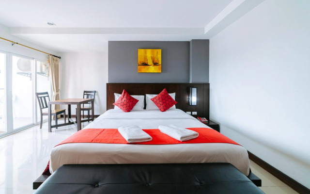 OYO 241 Ratana Hotel Sakdidet