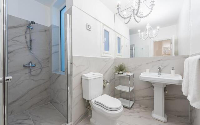 The Koukaki Residence