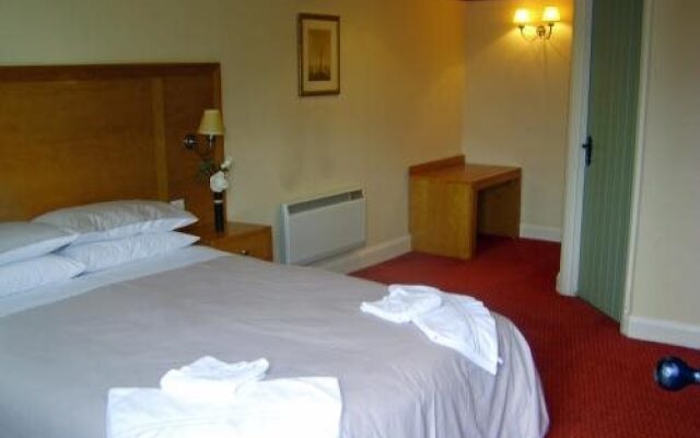 Three Horseshoes Inn