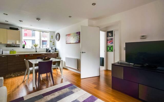 Gorgeous new 1bed Flat w/ Balcony