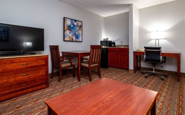 Endeavor Inn & Suites, Trademark Collection by Wyndham