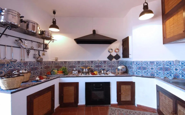 Lalli House by Domusicily