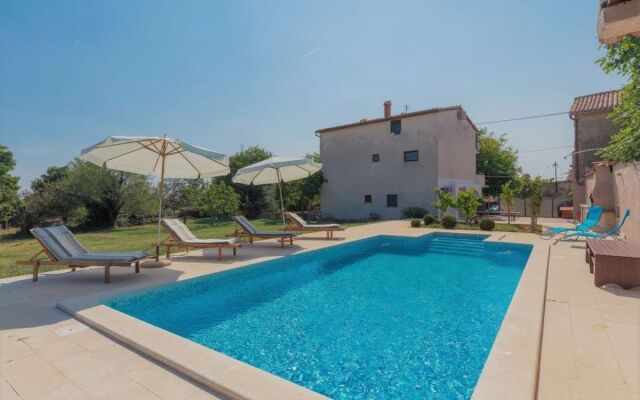 Villa Lancin (RCA453)