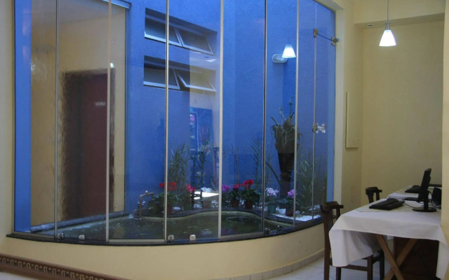 Santa Felicidade Hotel