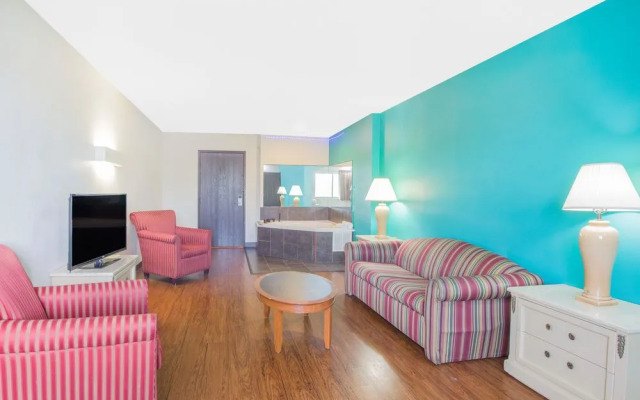 Travelodge Cleveland Willoughby