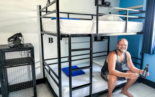 Bodega Phuket Party Hostel - Adults Only