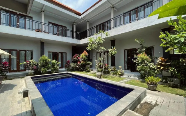 Tyana Private Room in Batu Bolong Canggu 23