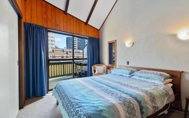 Downtown Mountview - Mt Maunganui Holiday Home