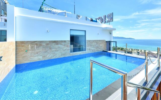 Richico Apartments And Hotel