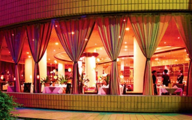 Le Garden Hotel