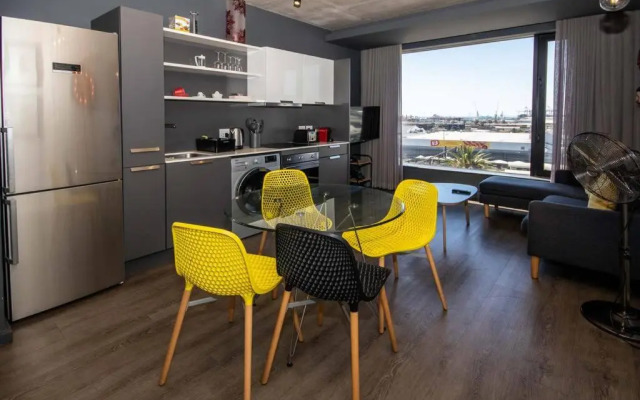 504 Wex1 Hip and Happening Studio