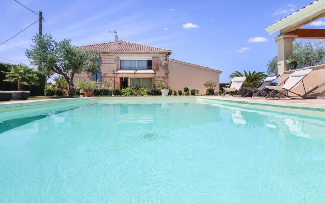 Maison d'Hôtes L'OUSTAL D'ADELE