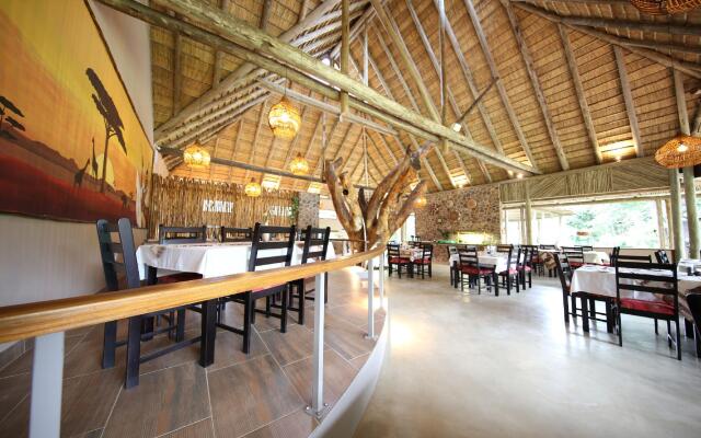 Gooderson Dumazulu Lodge & Traditional Village