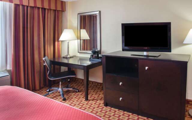 Super 8 by Wyndham Chicago Northlake O'Hare South