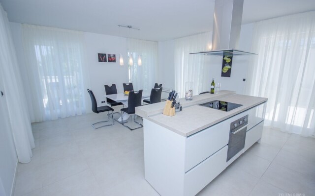 Villa Rose