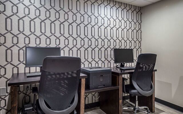 Spark by Hilton Knoxville North I-75