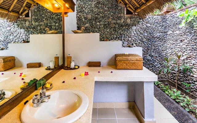 Taman Selini Wahana Beach Bungalows