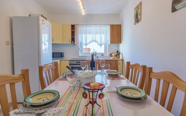 Beautiful Apartment in Vodnjan With 4 Bedrooms and Wifi