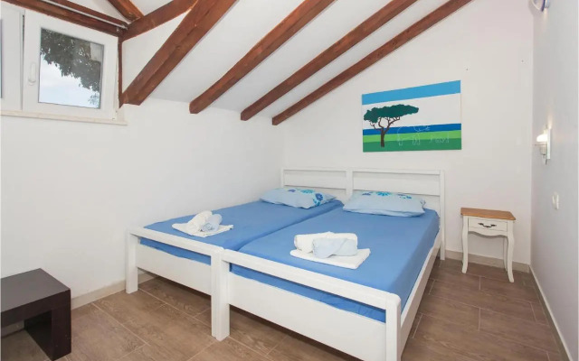 Seven-Bedroom Holiday Home in Dicmo