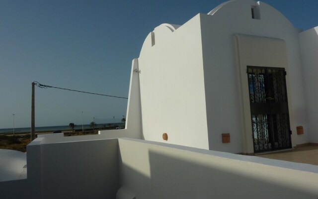 House With 3 Bedrooms in Houmt Souk, With Wonderful sea View, Private