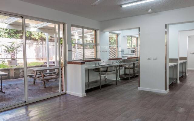 Hoey Moey Backpackers - Hostel