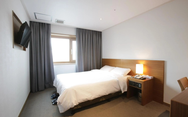 Busan Tourist Hotel