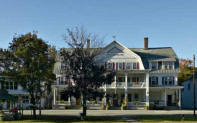 Fullerton Inn