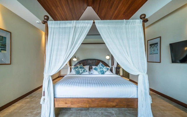 Nam Bo Villa by Lofty - Oceanfront Private Pool Villa With Maid and Cook