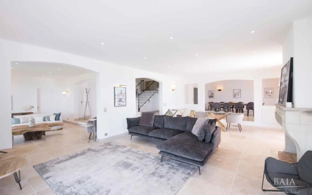 Luxury Villas At Grimaud