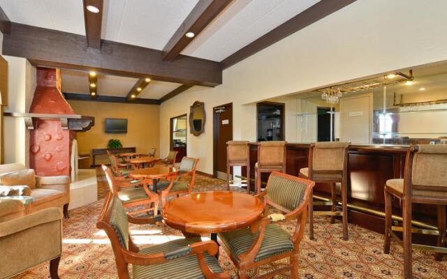 Clarion Pointe Tampa-Brandon Near Fairgrounds and Casino