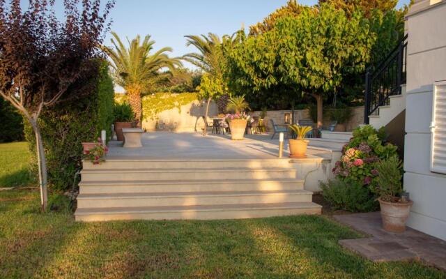 Spacious apartment in a quite area near Rethymno