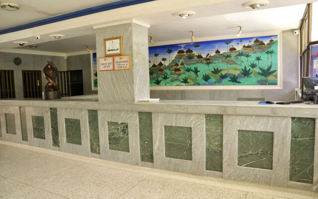 Axis Inn by GEH Suites Hotel