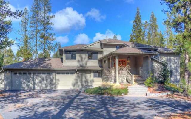 Jackpine Lane #6 by Village Properties at Sunriver