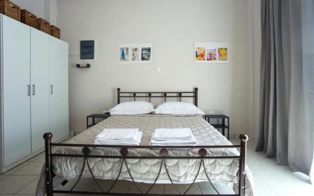 Luxurious Studio, near Athens Airport