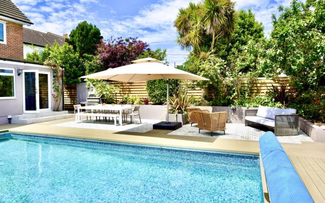 Blenheim House a Seaside Home for 12