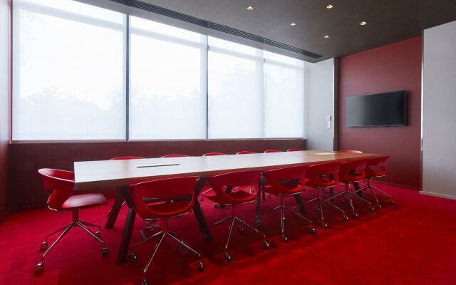 Holiday Inn Express Adelaide City Centre by IHG