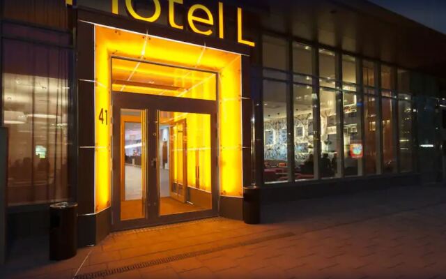 hotelImage