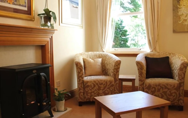 Arden Country House