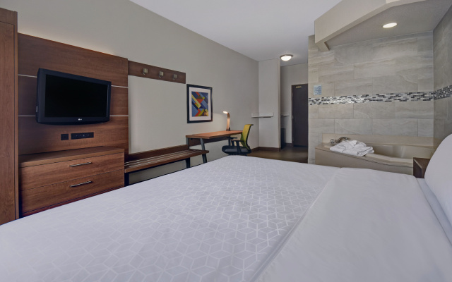Holiday Inn Express Marshall by IHG