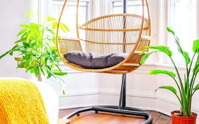 Prime Location Clean Top Rated Free Parking