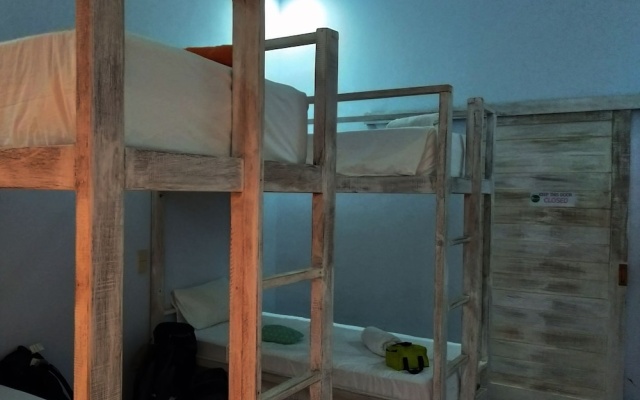 Lemon Hostel – Guest Rooms – Lembongan Island