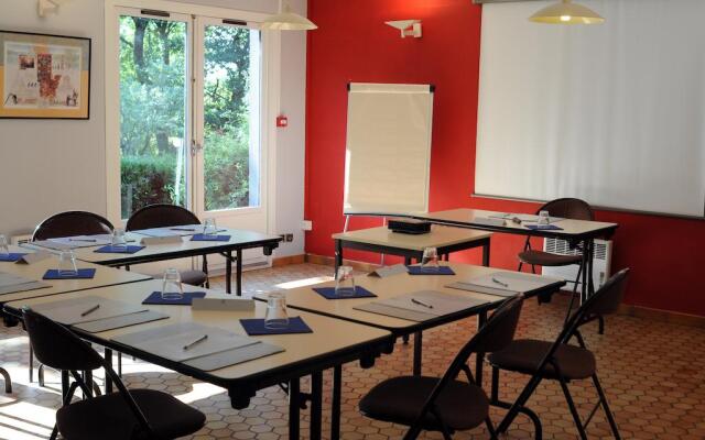 Kyriad BELLEGARDE  - Genève