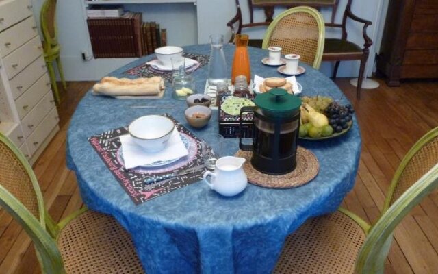 Bed And Breakfast Charonne 2