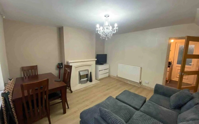 Beautiful 2-bed House in Birmingham