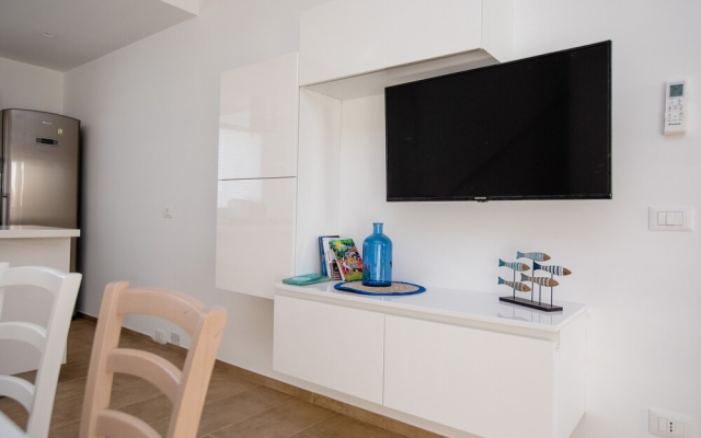 IzzHome Bella Vita Apartment