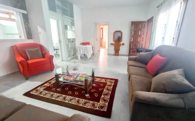 Flat With Garden 5 min to Kyrenia Castle