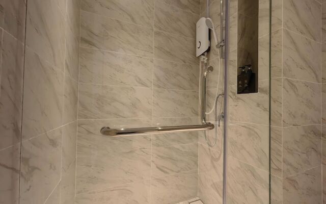 Attic Home Melaka Imperio Residence