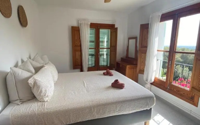 Ses Alzines Apartamento integrado en Casa Rural Habitada