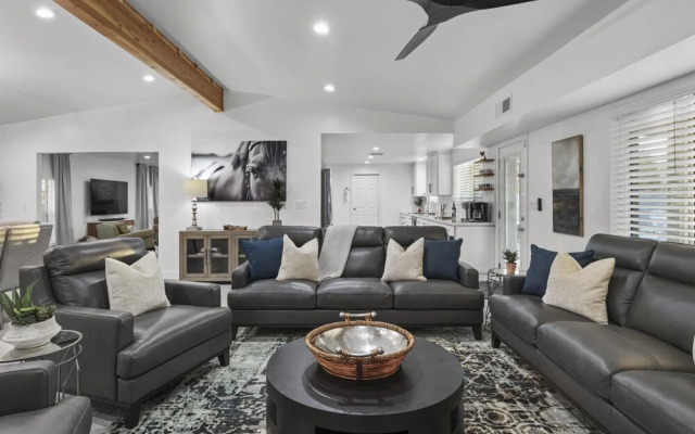 Desert Willow Pool Spa Firepit Putting Green